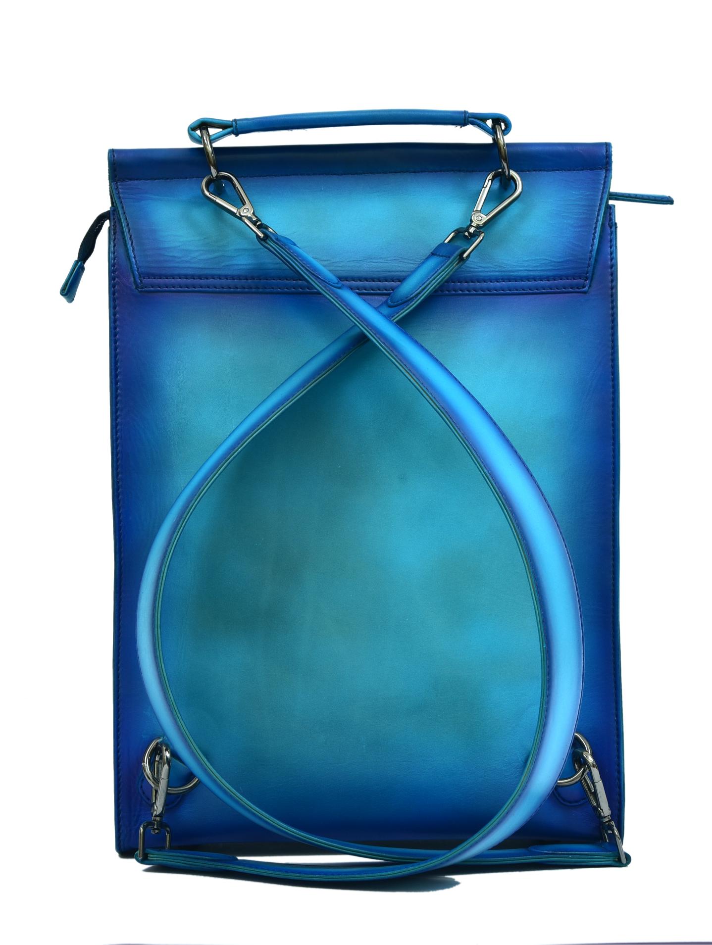 Jocasta, The Backpack