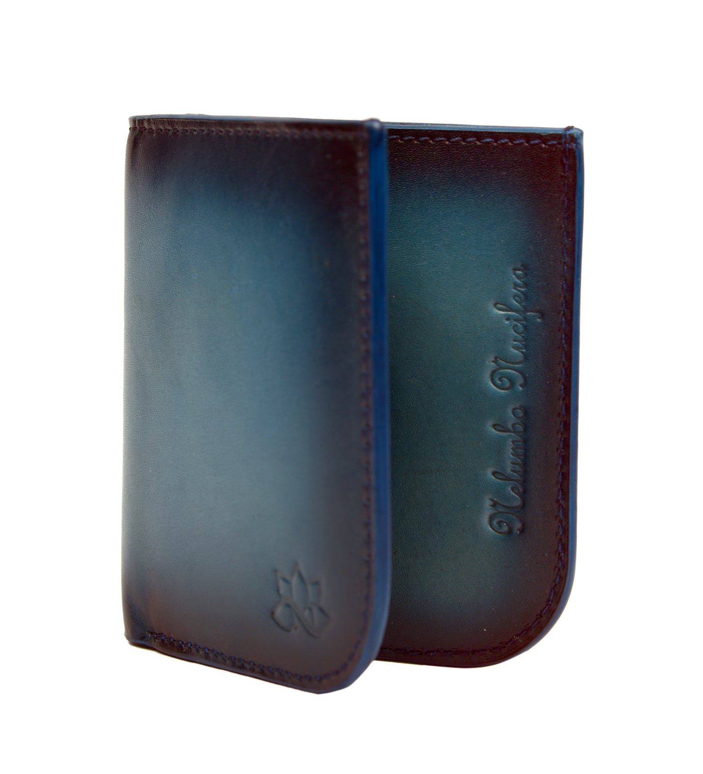 Nikias, The Wallet