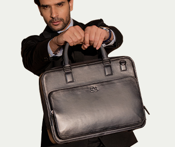 Evander, The Brief case
